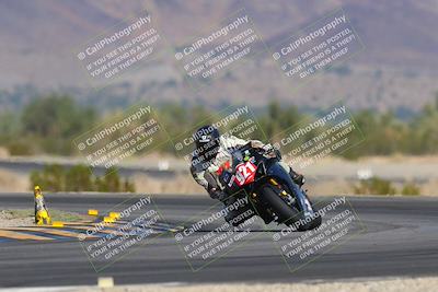 media/Nov-12-2023-SoCal Trackdays (Sun) [[5d1fba4e7d]]/Turn 14 (1035am)/
